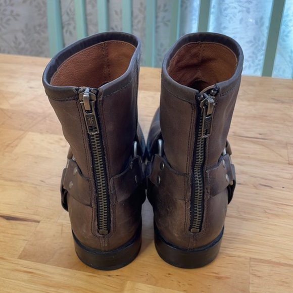 Frye women’s Phillip' Harness Short ankle leather Boots booties brown 6.5 - Picture 5 of 10